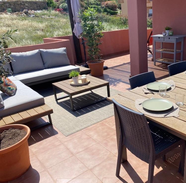 Penthouse Majestic Costa Golf Casares Lejlighed Eksteriør billede